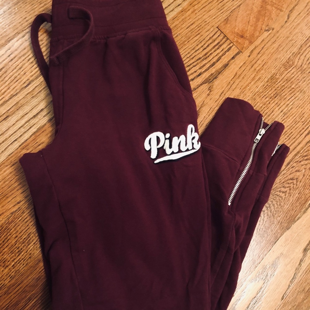 🚫🚫🚫SOLD🚫🚫🚫🚫Maroon Victoria secret joggers